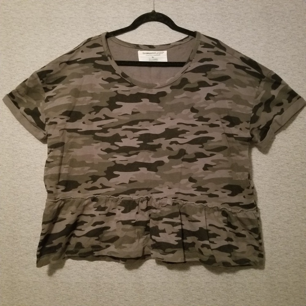 The Sweatshirt Project Womens Shirt XL Army Green Camo Short Sleeve Ruffled Hem